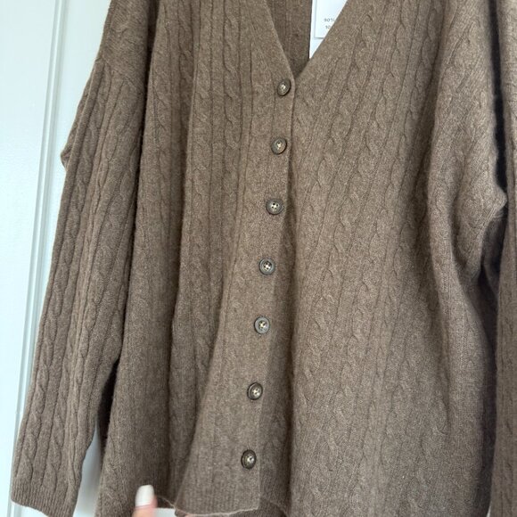 NWT Reformation Giusta Cardigan Sweater Dachshund Brown Cable Knit Cashmere - Picture 5 of 9